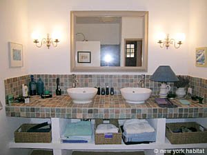 South France - Alpilles - 2 Bedroom - Villa accommodation - bathroom 1 (PR-720) photo 2 of 5
