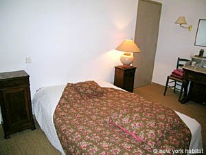 South France - Alpilles - 2 Bedroom - Villa accommodation - bedroom 2 (PR-720) photo 3 of 6