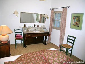 South France - Alpilles - 2 Bedroom accommodation - bedroom 1 (PR-720) photo 5 of 8