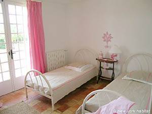 Sud de la France T8 - Villa appartements location vacances chambre 4 photo 111
