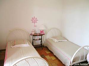 Sud de la France T8 - Villa appartements location vacances chambre 4 photo 112