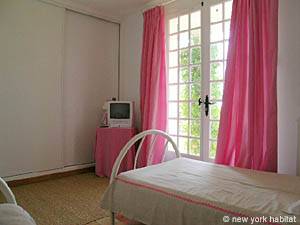 Sud de la France T8 - Villa appartements location vacances chambre 4 photo 116