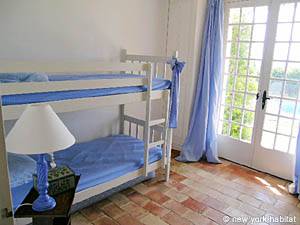 Sud de la France T8 - Villa appartements location vacances chambre 5 photo 121