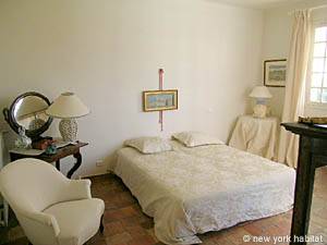 Sud de la France T8 - Villa appartements location vacances chambre 2 photo 66