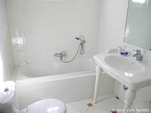 Sud de la France T8 - Villa appartements location vacances salle d'eau 1 photo 72