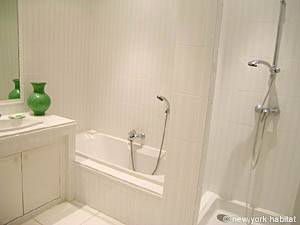 Sud de la France T8 - Villa appartements location vacances salle d'eau 2 photo 86