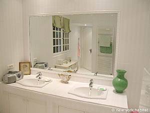 Sud de la France T8 - Villa appartements location vacances salle d'eau 2 photo 91