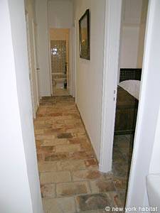 South France - French Riviera - 3 Bedroom - Townhouse accommodation - bedroom 2 (PR-722) photo 1 of 5