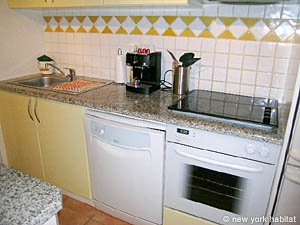 South France 2 Bedroom accommodation - kitchen (PR-723) photo 2 of 5