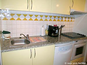 South France 2 Bedroom accommodation - kitchen (PR-723) photo 3 of 5