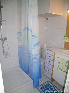 South France - Montpellier Region - Studio accommodation - bathroom (PR-724) photo 3 of 3