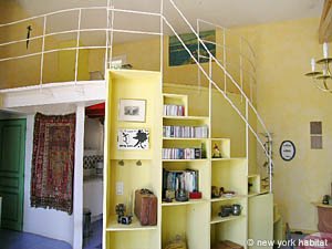 South France - Aix en Provence - Marseilles - 2 Bedroom - Maison de Village accommodation - living room (PR-728) photo 5 of 14