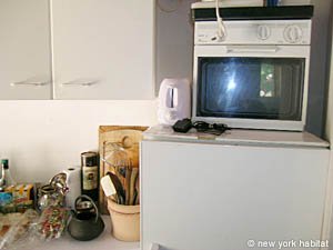 South France - Aix en Provence - Marseilles - 2 Bedroom - Maison de Village accommodation - kitchen (PR-728) photo 4 of 4