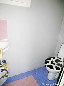 South France - Aix en Provence - Marseilles - 2 Bedroom - Maison de Village accommodation - bathroom 2 (PR-728) photo 2 of 2