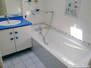 S&uuml;dfrankreich 4 Zimmer - Villa wohnung bed breakfast - badezimmer 4 (PR-730) photo 1 von 1