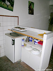 South France - Aix en Provence - Marseilles - Studio apartment - kitchen (PR-736) photo 2 of 3