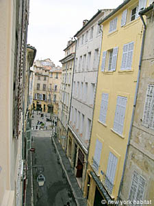 South France - Aix en Provence - Marseilles - Studio apartment - living room (PR-736) photo 4 of 5