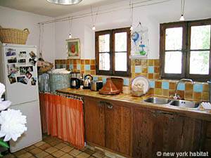 South France 3 Bedrooms - Villa accommodation kitchen photo 26