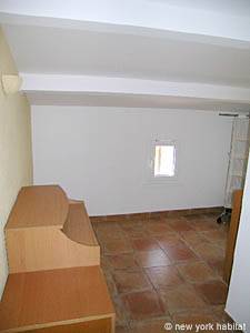 South France - Upper Var - 2 Bedroom - Villa accommodation - bedroom 1 (PR-744) photo 5 of 6