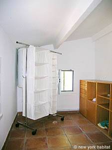 South France - Upper Var - 2 Bedroom - Villa accommodation - bedroom 1 (PR-744) photo 6 of 6