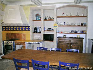 Sud de la France - Avignon et sa r&eacute;gion - T6 appartements location vacances - cuisine 1 (PR-745) photo 7 de 8