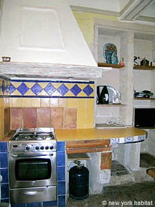 Sud de la France - Avignon et sa r&eacute;gion - T6 appartements location vacances - cuisine 1 (PR-745) photo 8 de 8