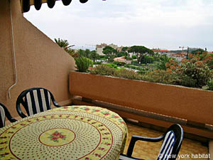 South France 1 Bedroom accommodation - Apartment reference PR-749
