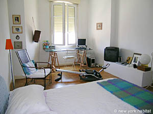 South France - French Riviera - 1 Bedroom accommodation - bedroom (PR-751) photo 4 of 4