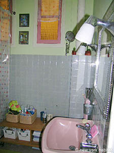 South France - French Riviera - 1 Bedroom accommodation - bathroom (PR-751) photo 1 of 5