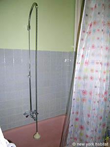 South France - French Riviera - 1 Bedroom accommodation - bathroom (PR-751) photo 3 of 5