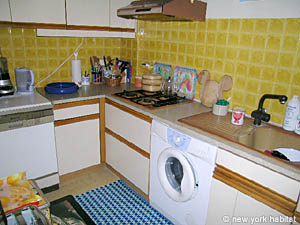 South France - French Riviera - 1 Bedroom accommodation - kitchen (PR-751) photo 2 of 4