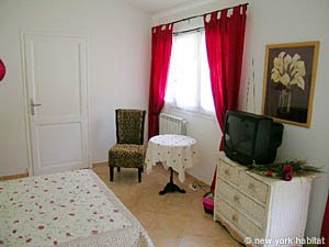 South France 3 Bedroom - Villa accommodation - bedroom 3 (PR-754) photo 4 of 5