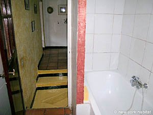 South France - Aix en Provence - Marseilles - 1 Bedroom accommodation - living room (PR-755) photo 12 of 13