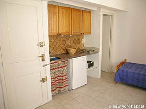 South France - Aix en Provence - Marseilles - Studio apartment - kitchen (PR-756) photo 1 of 2