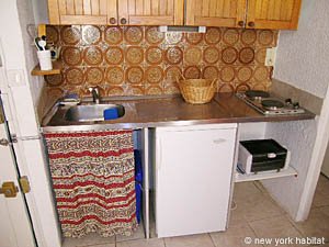 South France - Aix en Provence - Marseilles - Studio apartment - kitchen (PR-756) photo 2 of 2