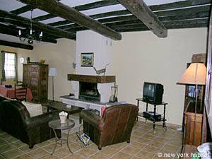 Sud della Francia 2 Camere - Casa di campagna appartamento casa vacanze - soggiorno (PR-759) photo 5 di 8