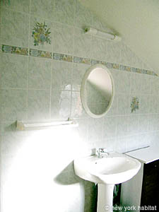 Sud de la France - Alpes du Sud - T2 appartements location vacances - salle d'eau (PR-764) photo 1 de 5