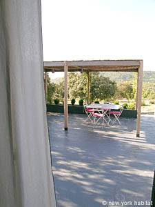 South France - Provence Luberon - 5 Bedroom - Mas accommodation - bedroom 1 (PR-766) photo 4 of 4