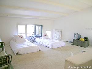 South France - Provence Luberon - 5 Bedroom - Mas accommodation - bedroom 4 (PR-766) photo 2 of 7