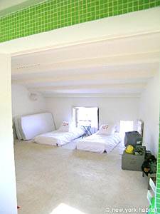 South France - Provence Luberon - 5 Bedroom - Mas accommodation - bedroom 4 (PR-766) photo 4 of 7