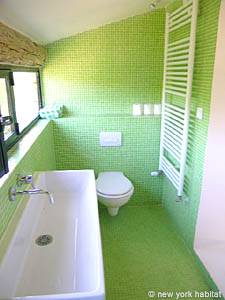South France - Provence Luberon - 5 Bedroom - Mas accommodation - bathroom 3 (PR-766) photo 3 of 4
