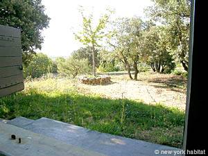 South France - Provence Luberon - 5 Bedroom - Mas accommodation - bedroom 5 (PR-766) photo 7 of 7