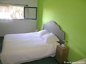 South France - Provence Luberon - 5 Bedroom - Mas accommodation - bedroom 5 (PR-766) photo 2 of 7