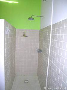 South France - Provence Luberon - 5 Bedroom - Mas accommodation - bathroom 4 (PR-766) photo 1 of 2