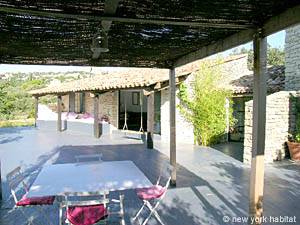South France - Provence Luberon - 5 Bedroom - Mas accommodation - living room (PR-766) photo 17 of 22