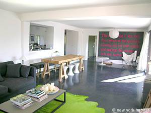 South France - Provence Luberon - 5 Bedroom - Mas accommodation - living room (PR-766) photo 7 of 22