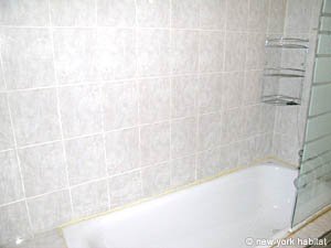 South France - French Riviera - 2 Bedroom accommodation - bathroom 1 (PR-768) photo 4 of 4