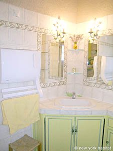 Sud della Francia - Provenza - Luberon - 1 Camera appartamento casa vacanze - bagno (PR-776) photo 1 di 5