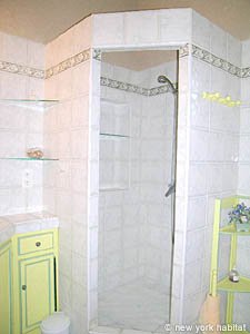 Sud della Francia - Provenza - Luberon - 1 Camera appartamento casa vacanze - bagno (PR-776) photo 3 di 5