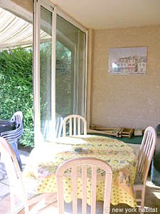 S&uuml;dfrankreich 2 Zimmer ferienwohnung - wohnzimmer (PR-778) photo 3 von 13